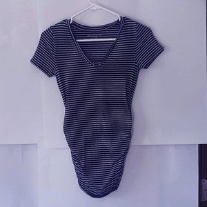 A PEA IN THE POD Navy and White Striped Maternity Tee Size XS